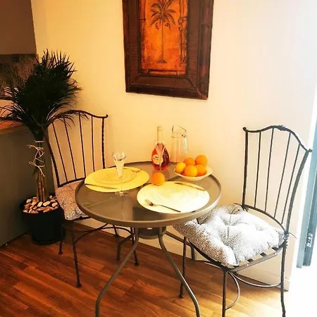 'amendoa Or Limao' Charming Portuguese Style For Rent 'vida A Portuguesa', Local Апартаменты *