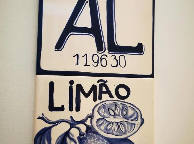 Vida A Portuguesa: Charming Portuguese-style Apartment Portimao