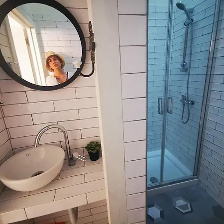 Charming Portuguese Style Apartment, For Rent Vida à Portuguesa, Amêndoa Or Limão Local *