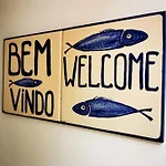 דירה Charming Portuguese Style Apartment, For Rent 