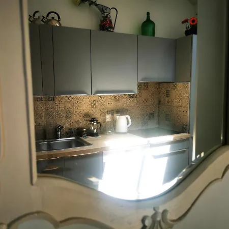 Apartament Charming Portuguese Style Apartment, For Rent 